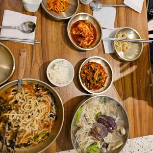 청담이수육애칼국수 사진