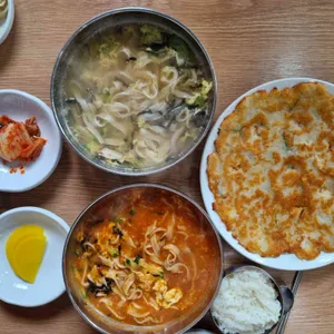 바우길장칼국수 사진