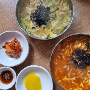 바우길장칼국수 사진