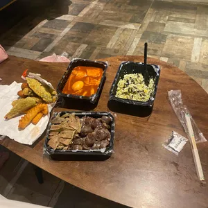 감탄떡볶이 사진