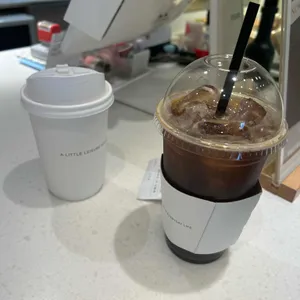 카페 마당 사진