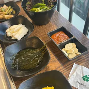 한우개비싸서차린집 사진