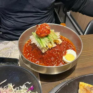 진주냉면 산홍 사진