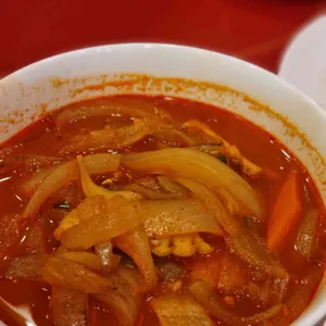 동국성 사진