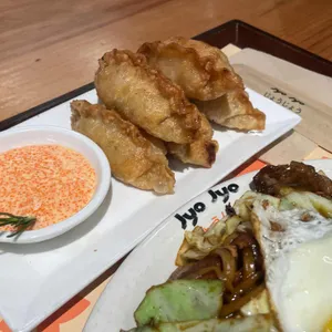 죠죠 사진