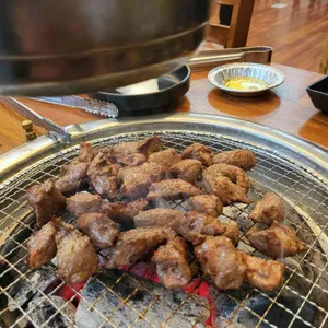 돈돼지 사진
