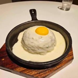 라일락식탁 사진