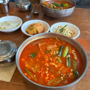 이화수전통육개장 사진