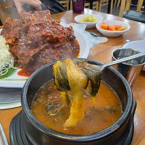 신동궁 감자탕 사진