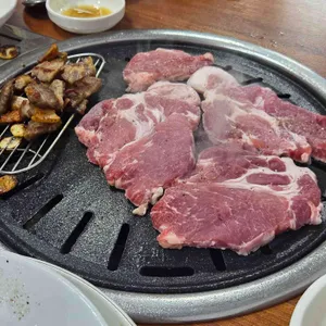 두꺼비 식육식당 사진 2
