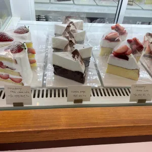 짙은 리뷰 사진