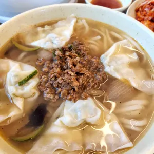 명동교자 사진