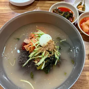 부민세숫대야냉면 사진