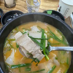수영본가 돼지국밥 사진