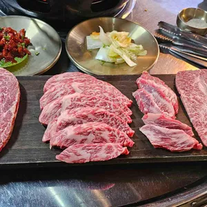 구옥한우 사진