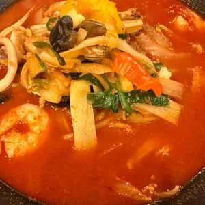 연 사진