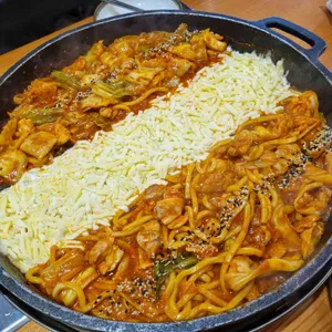 장인닭갈비 사진