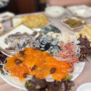 사량도자연산횟집 사진