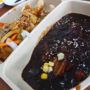 필차이나 사진