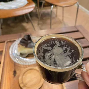 카페 로어앤모어 사진
