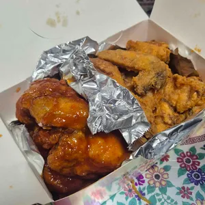 동큐치킨 사진