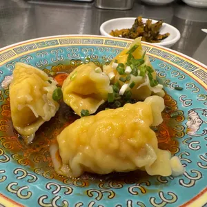 뉴러우멘관즈 사진