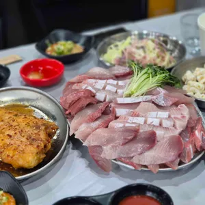 현이네 회시장 사진