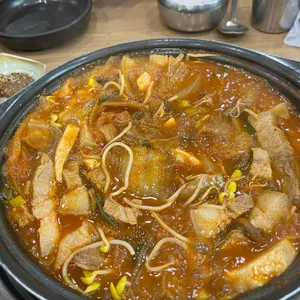 엄마손김치찌개 사진 1