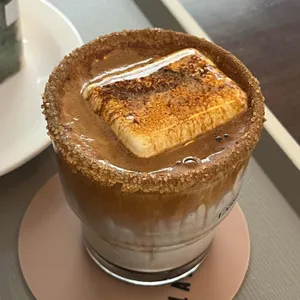 라셈블리 사진