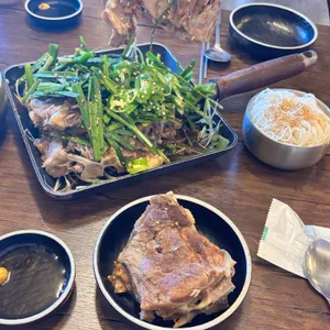뼈칼집 사진