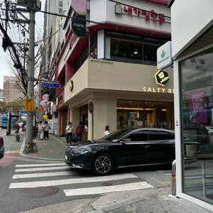 솔티라이엇 리뷰 사진