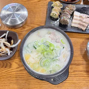 장작국밥 사진