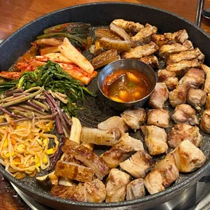 꽃돼지식당 사진