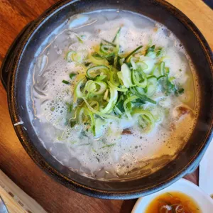 여명국밥 사진