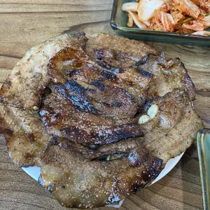 석천 사진
