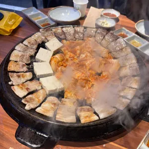 무쇠김치삼겹 사진