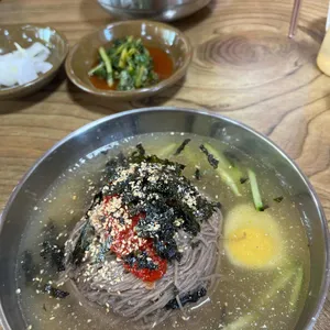 강릉해변 메밀막국수 사진