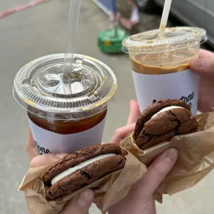 마일스톤 커피 사진