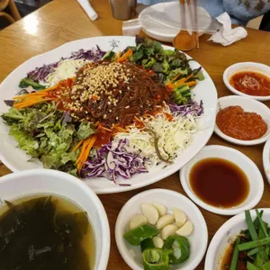 방천가족족발&보쌈 사진