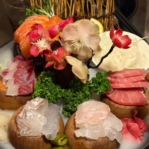 요비 사진