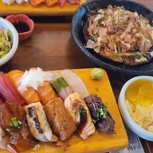 동백꽃초밥 사진