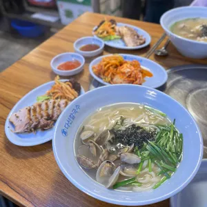 다선칼국수 사진