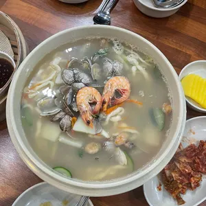 산촌칼국수 사진 2