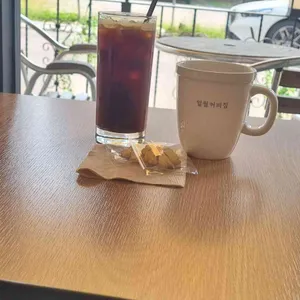 일월커피집 사진