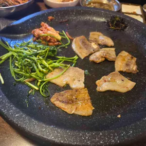 잔등재 차돌집 사진