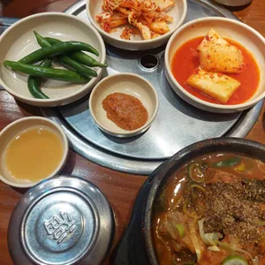 명품청기와감자탕 사진