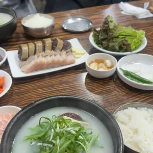 7전8기 8번식당 사진