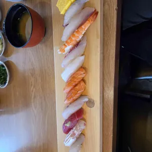 스시룡 사진