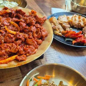 고마나루 돌쌈밥 사진