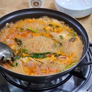 빨강우산부대찌개 사진